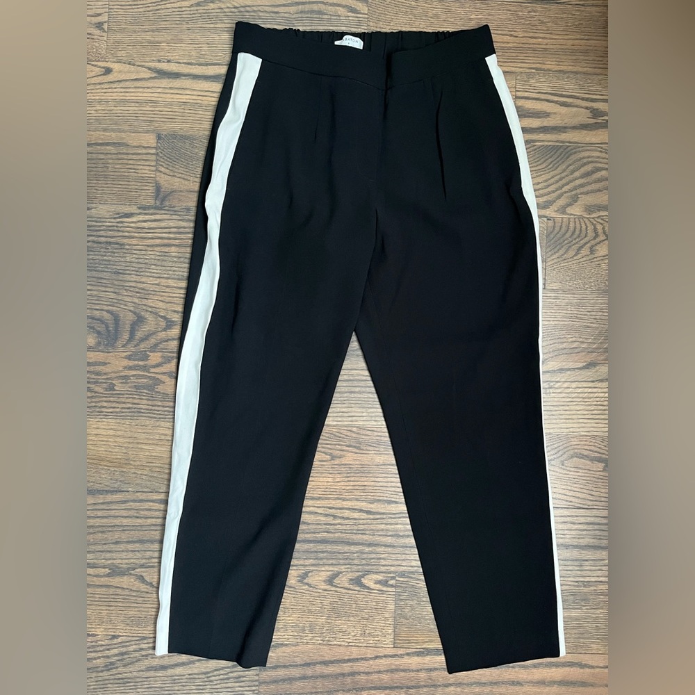 Excellent condition aritzia babaton cohen pant black white stripe size 8